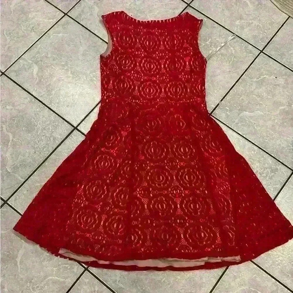 Enfocus Studio Red Sleeveless Dress with Nude Lining Size 6 - Picture 2 of 7